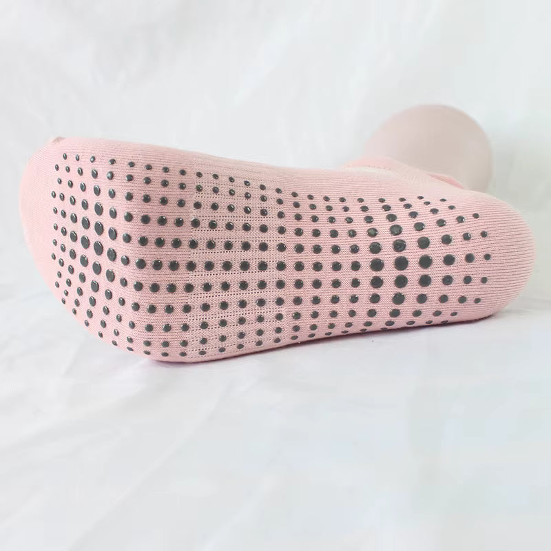 SilkHaven™ No-Slip Invisible Socks – 6 Pcs