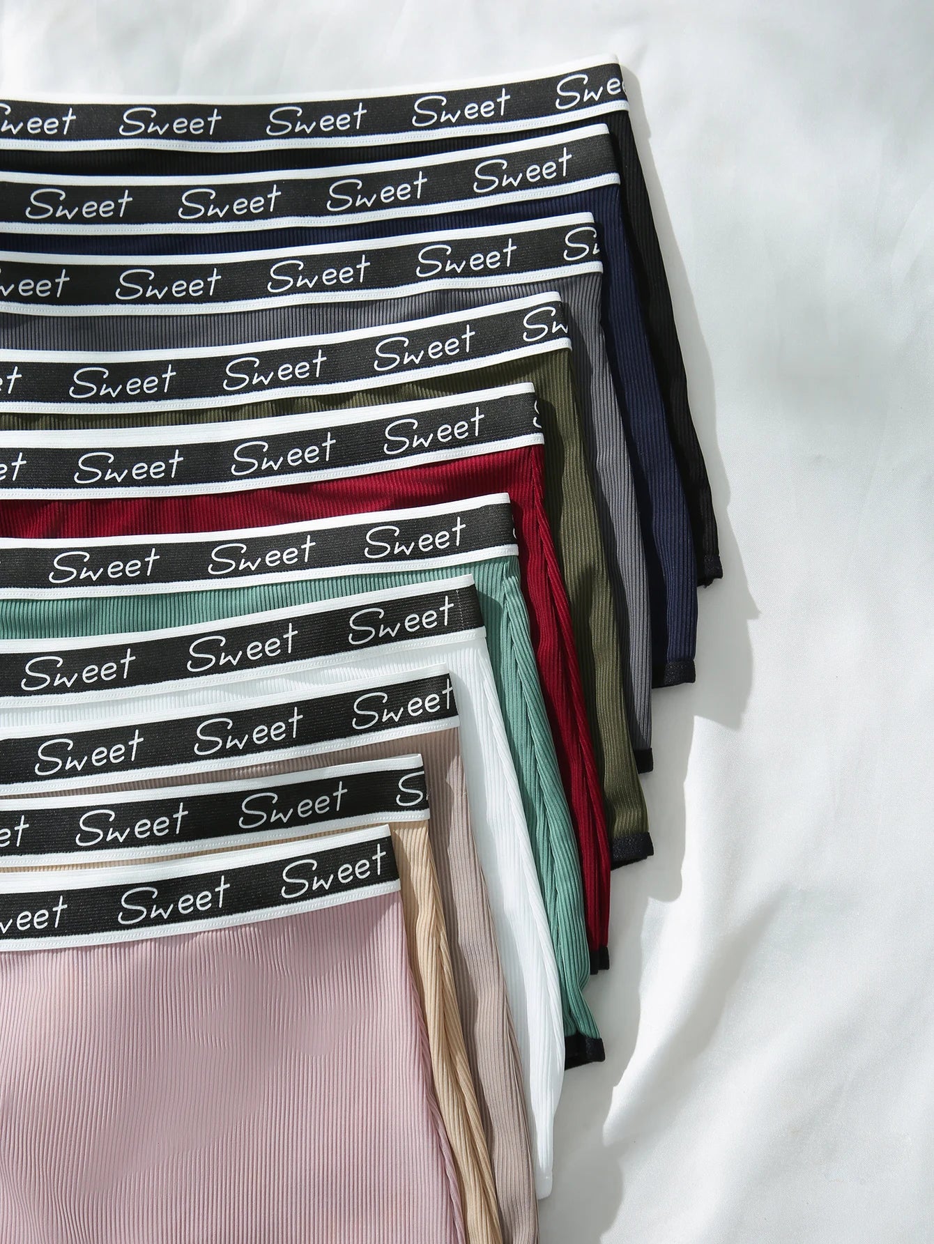 Smooth Silky Women's Mid-Waist Briefs